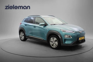 Hyundai Kona Electric Fashion 64 kWh - Carplay, Navi, Cruise, Camera, Half Leer, Headup Display, Stoelverw.