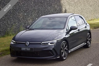 Volkswagen Golf 1.5 eTSI R-Line|IQ Light - Pano - Nieuwstaat