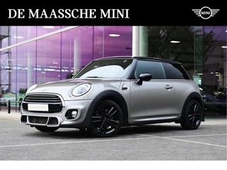 MINI Cooper Hatchback / JCW Trim / JCW Sportstoelen / Comfort Access / LED / Apple CarPlay / Cruise Control / Extra getint glas achter