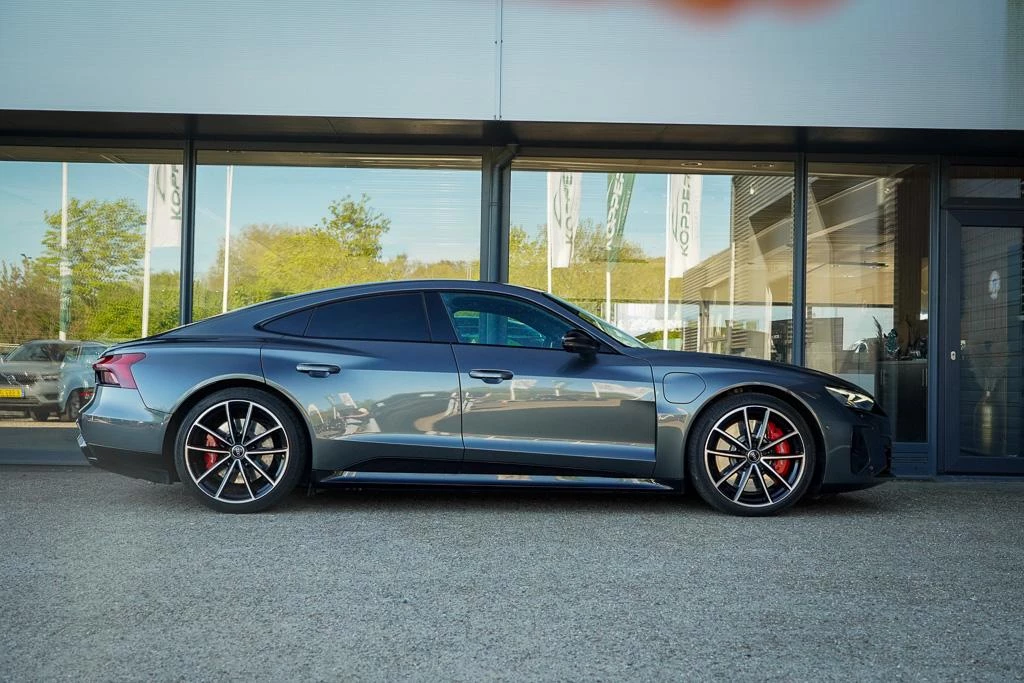 Hoofdafbeelding Audi e-tron GT