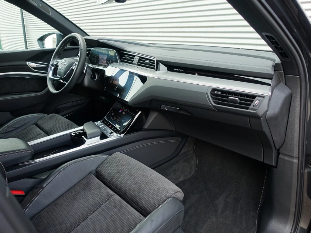 Hoofdafbeelding Audi e-tron