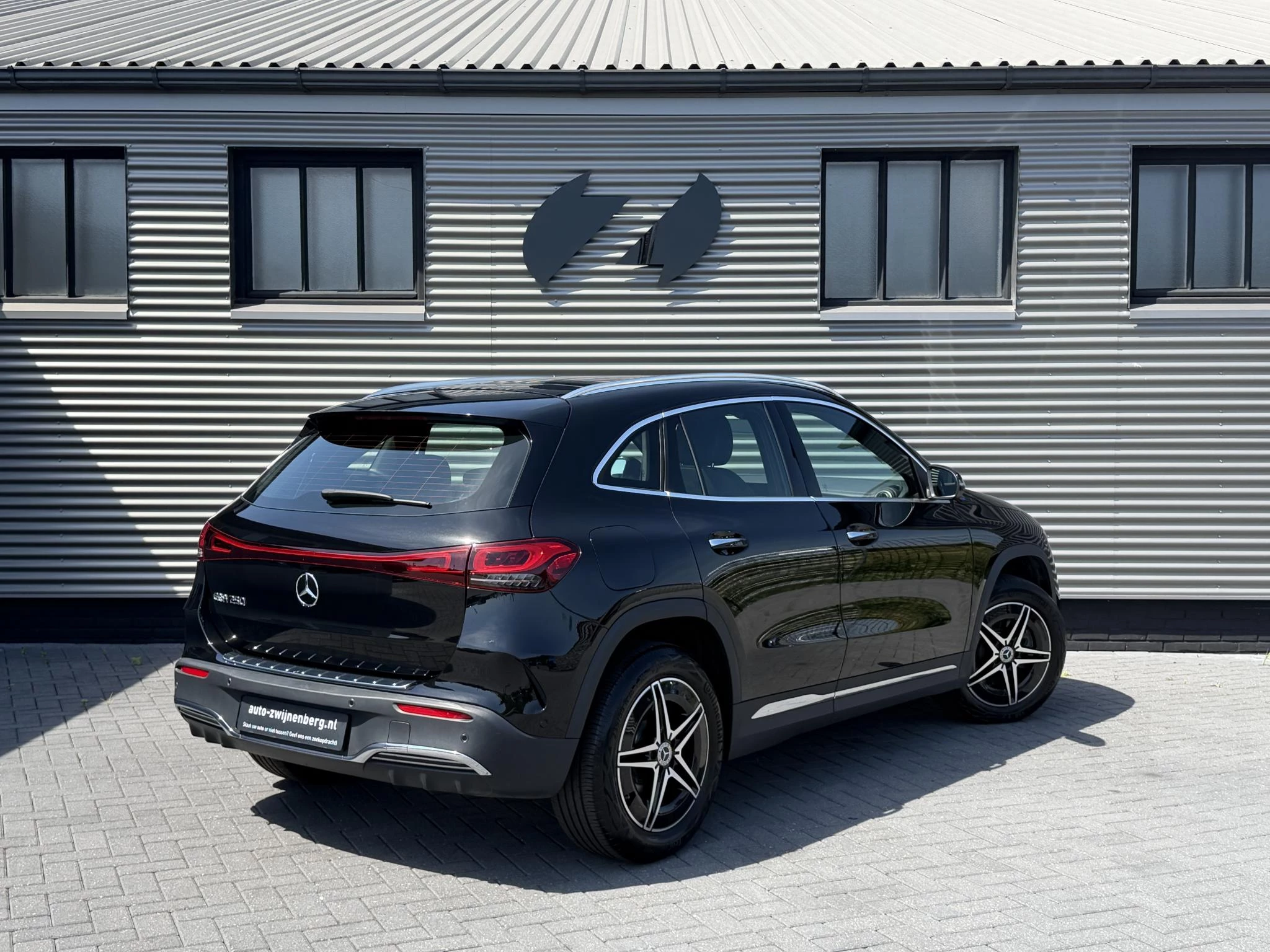 Hoofdafbeelding Mercedes-Benz EQA