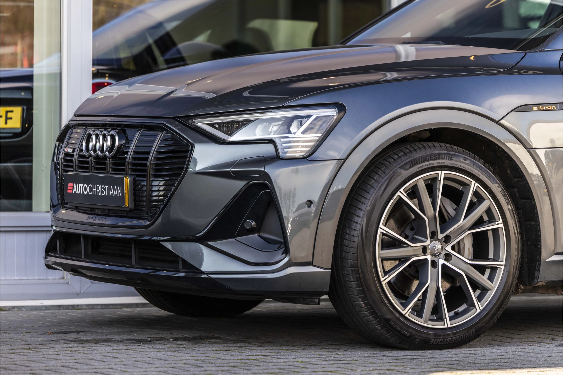 Hoofdafbeelding Audi e-tron