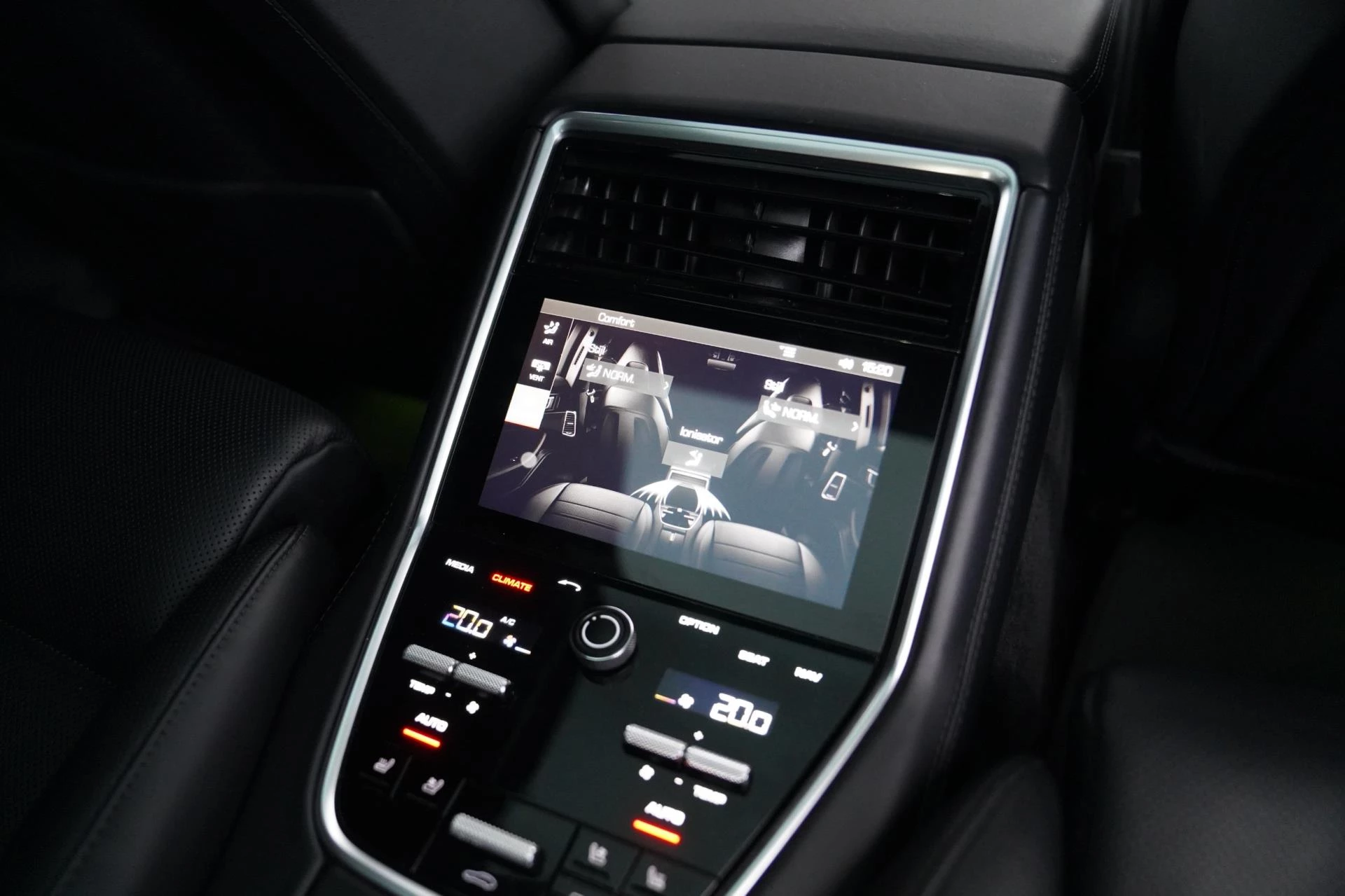 Hoofdafbeelding Porsche Panamera