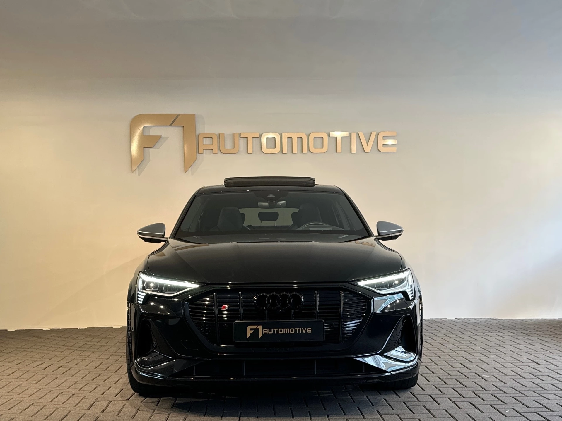 Hoofdafbeelding Audi e-tron