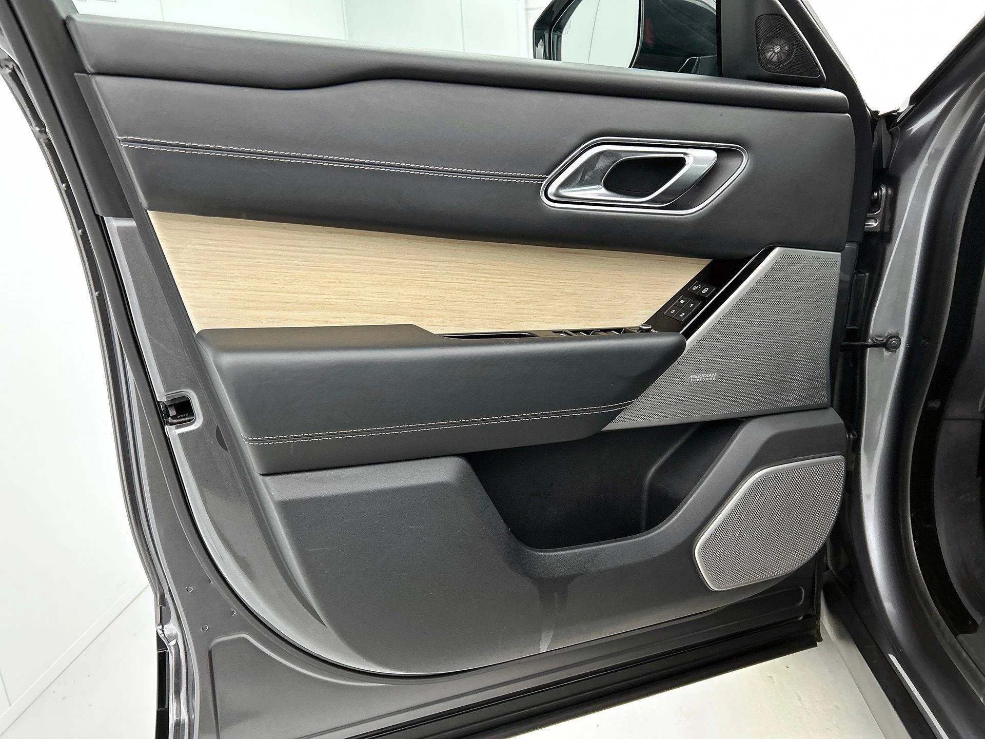 Hoofdafbeelding Land Rover Range Rover Velar