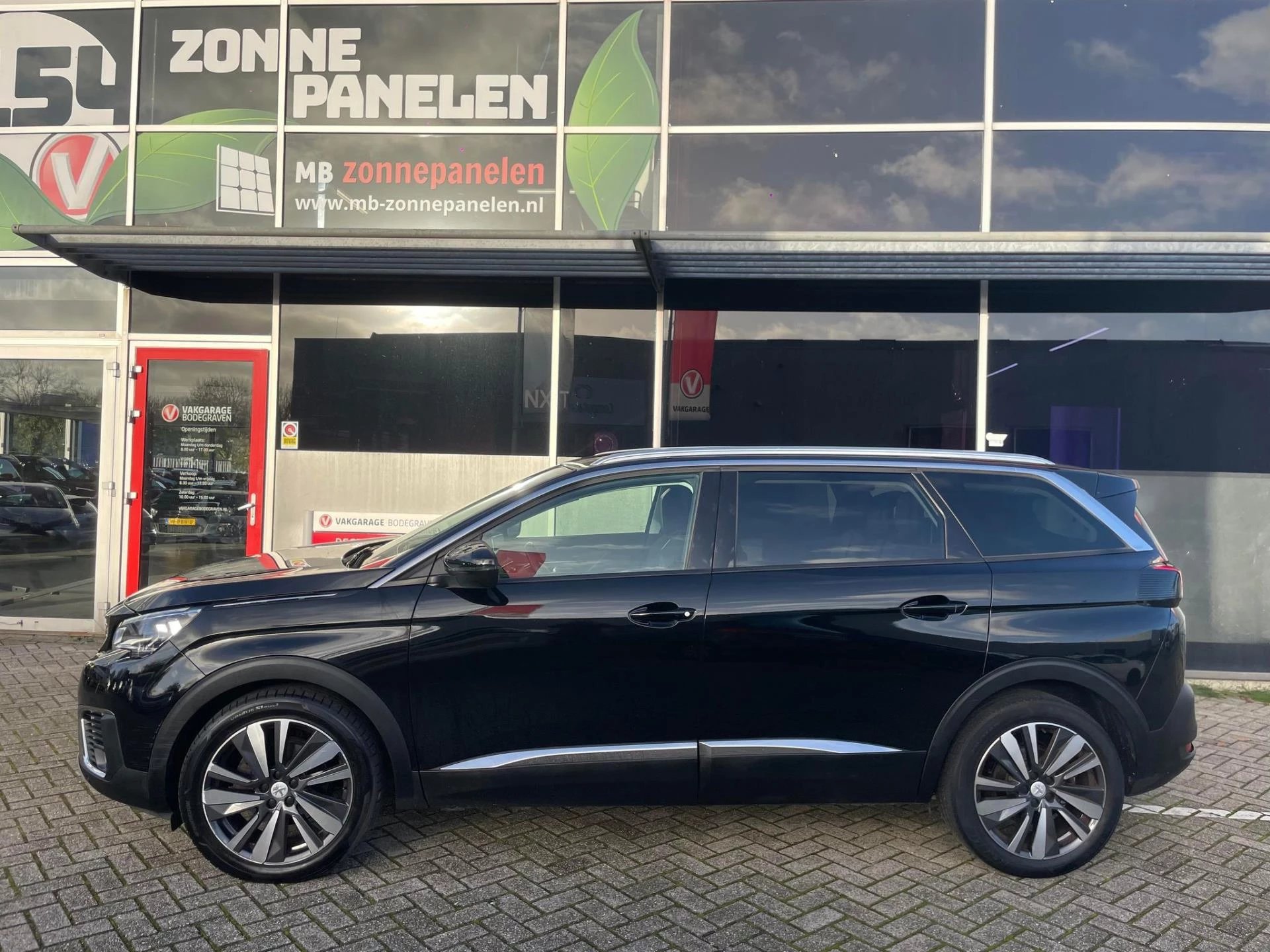 Hoofdafbeelding Peugeot 5008