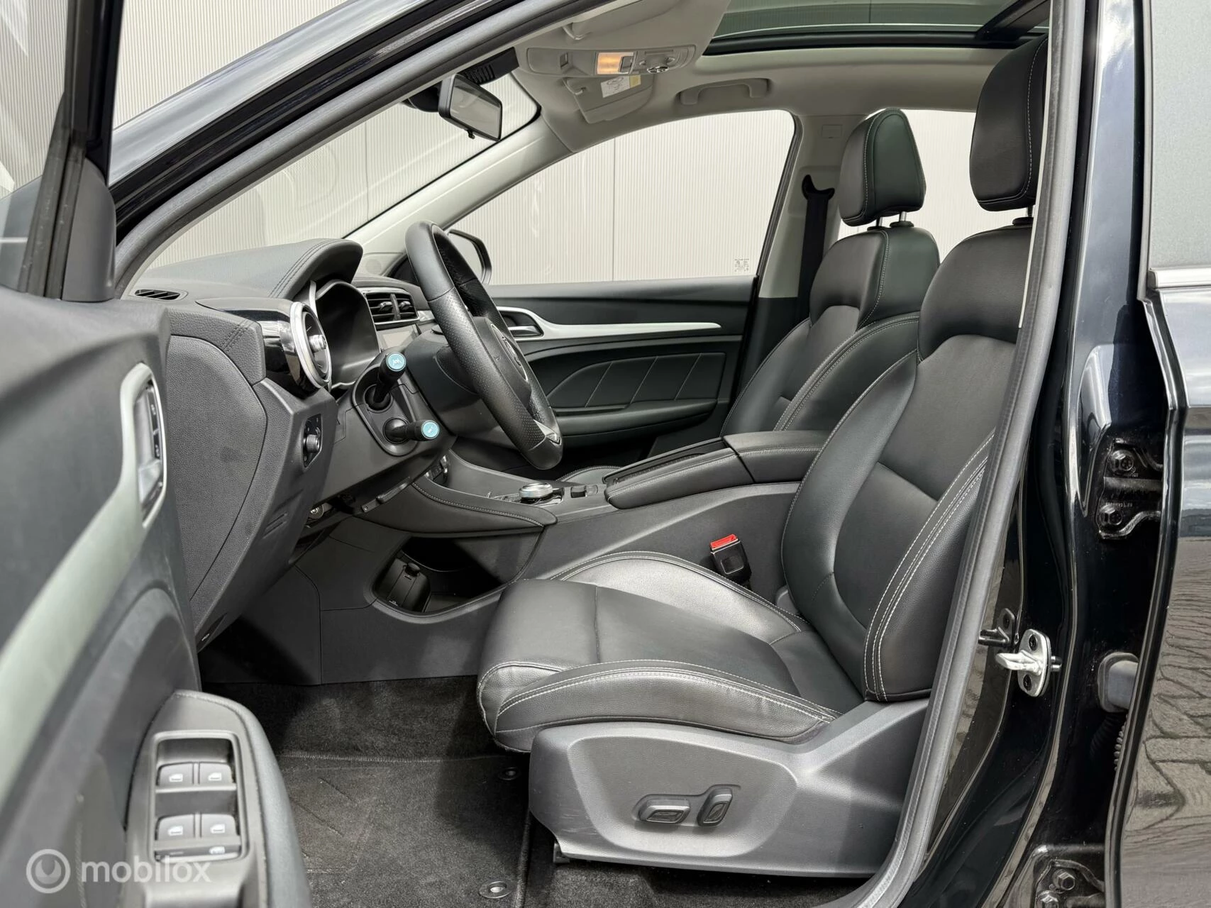 Hoofdafbeelding MG ZS EV