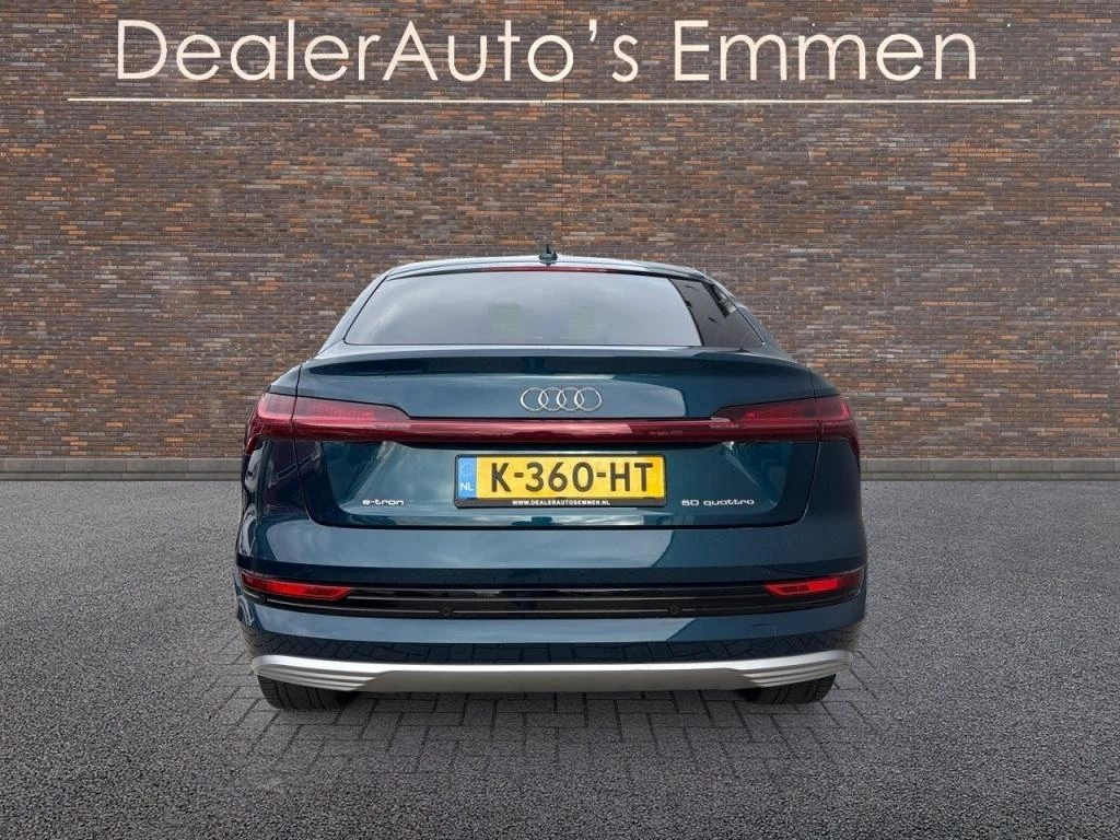 Hoofdafbeelding Audi e-tron