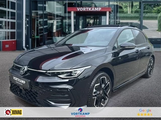 Hoofdafbeelding Volkswagen Golf Volkswagen Golf 1.5 eTSI R-LINE PANO-DAK/CAMERA/NAVI/CARPLAY/ACC/STOEL-STUURVERW