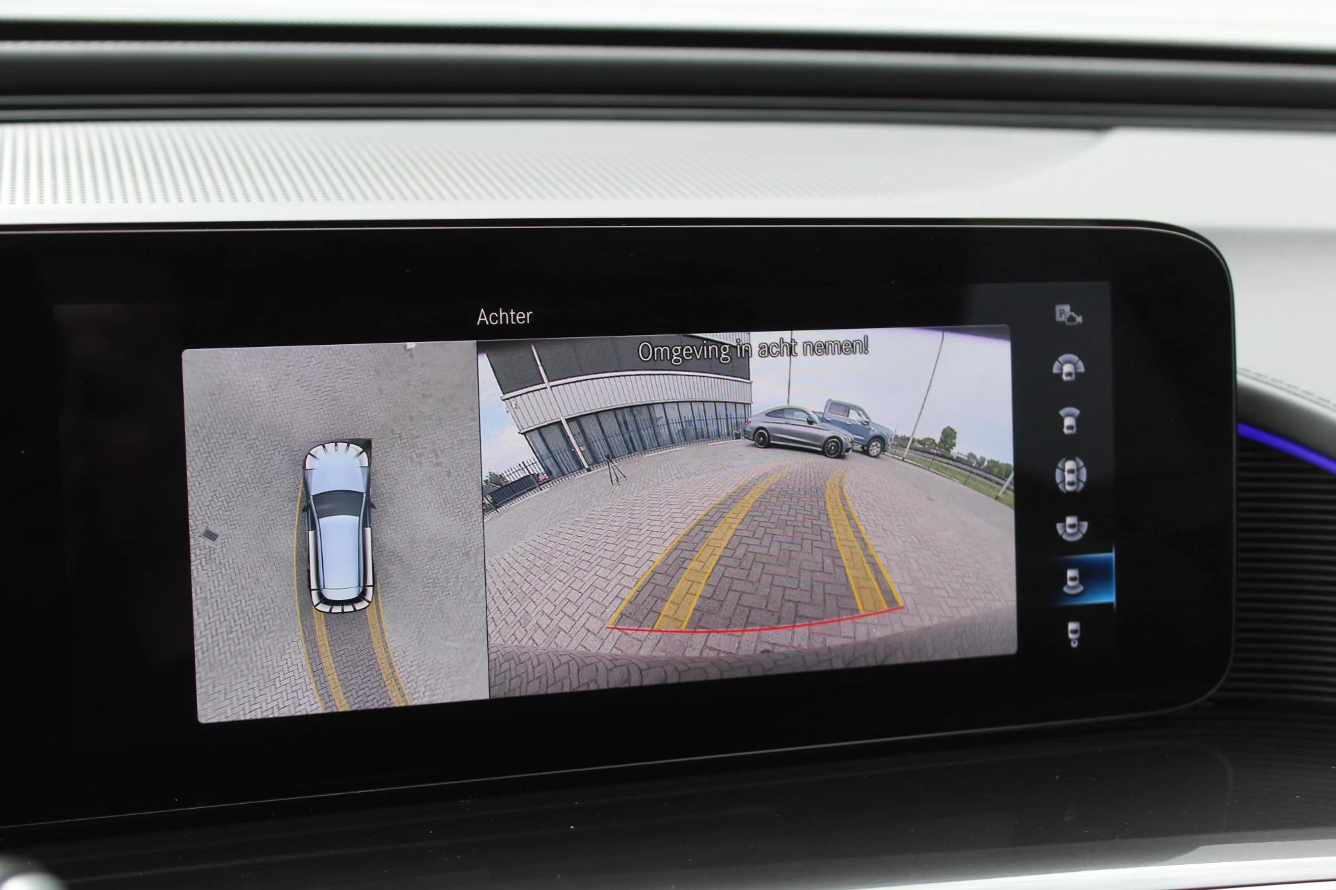 Hoofdafbeelding Mercedes-Benz EQC