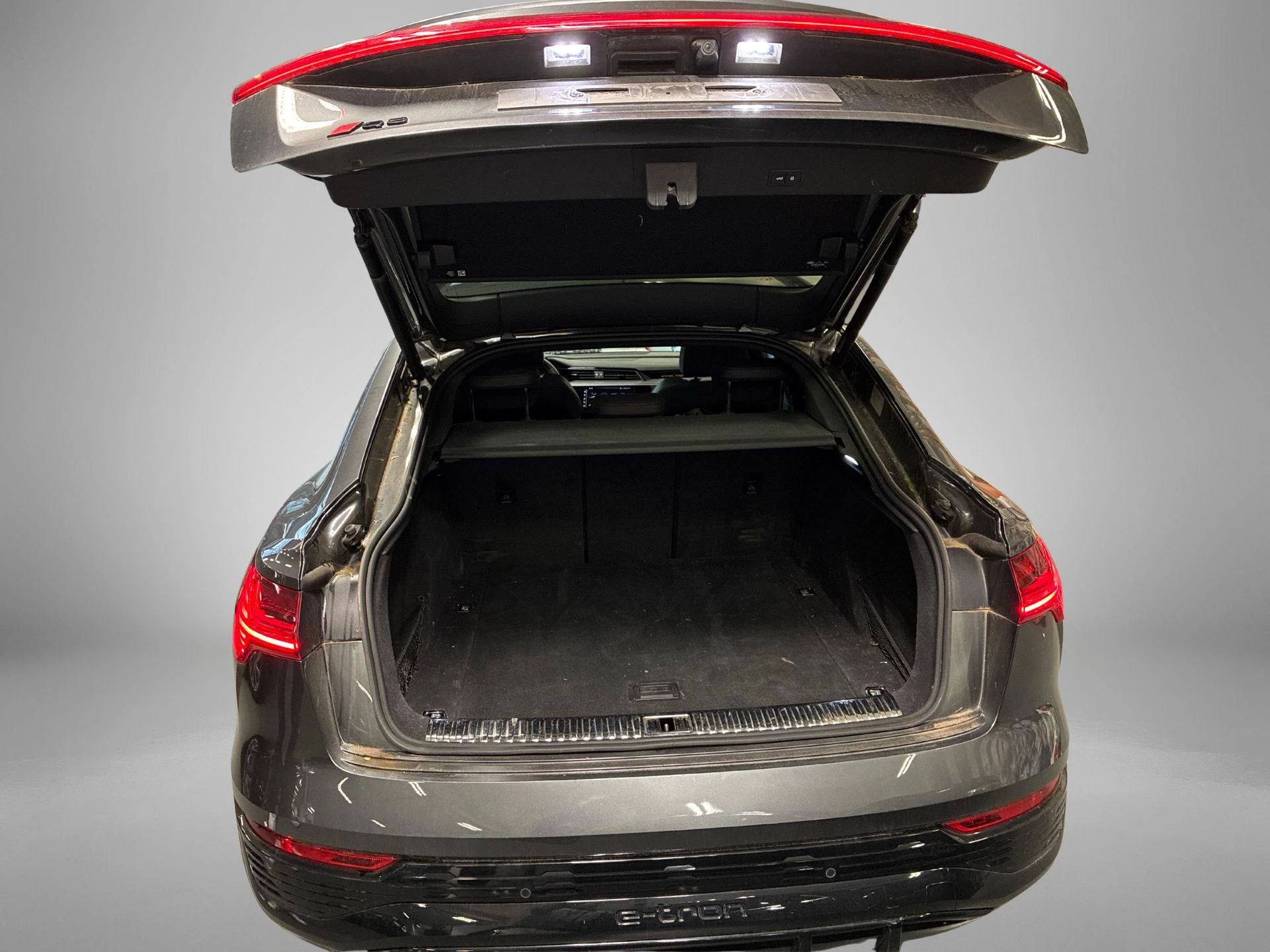 Hoofdafbeelding Audi Q8 Sportback e-tron