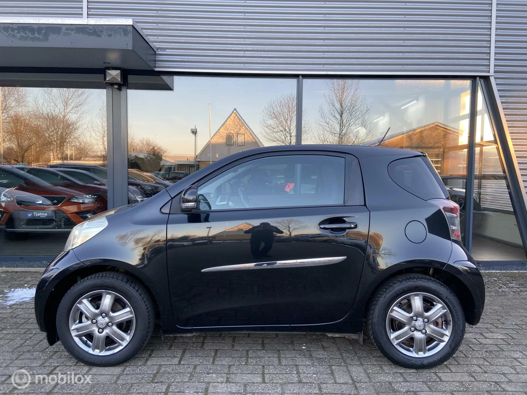 Hoofdafbeelding Toyota iQ