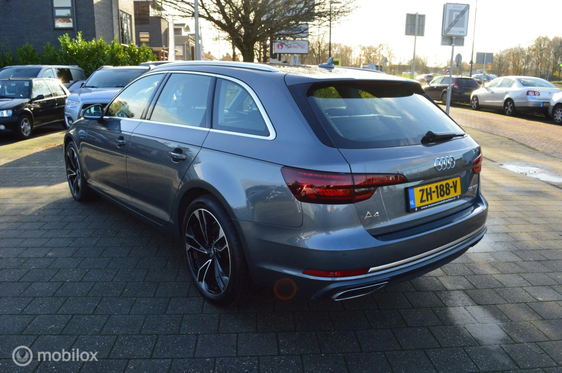 Hoofdafbeelding Audi A4