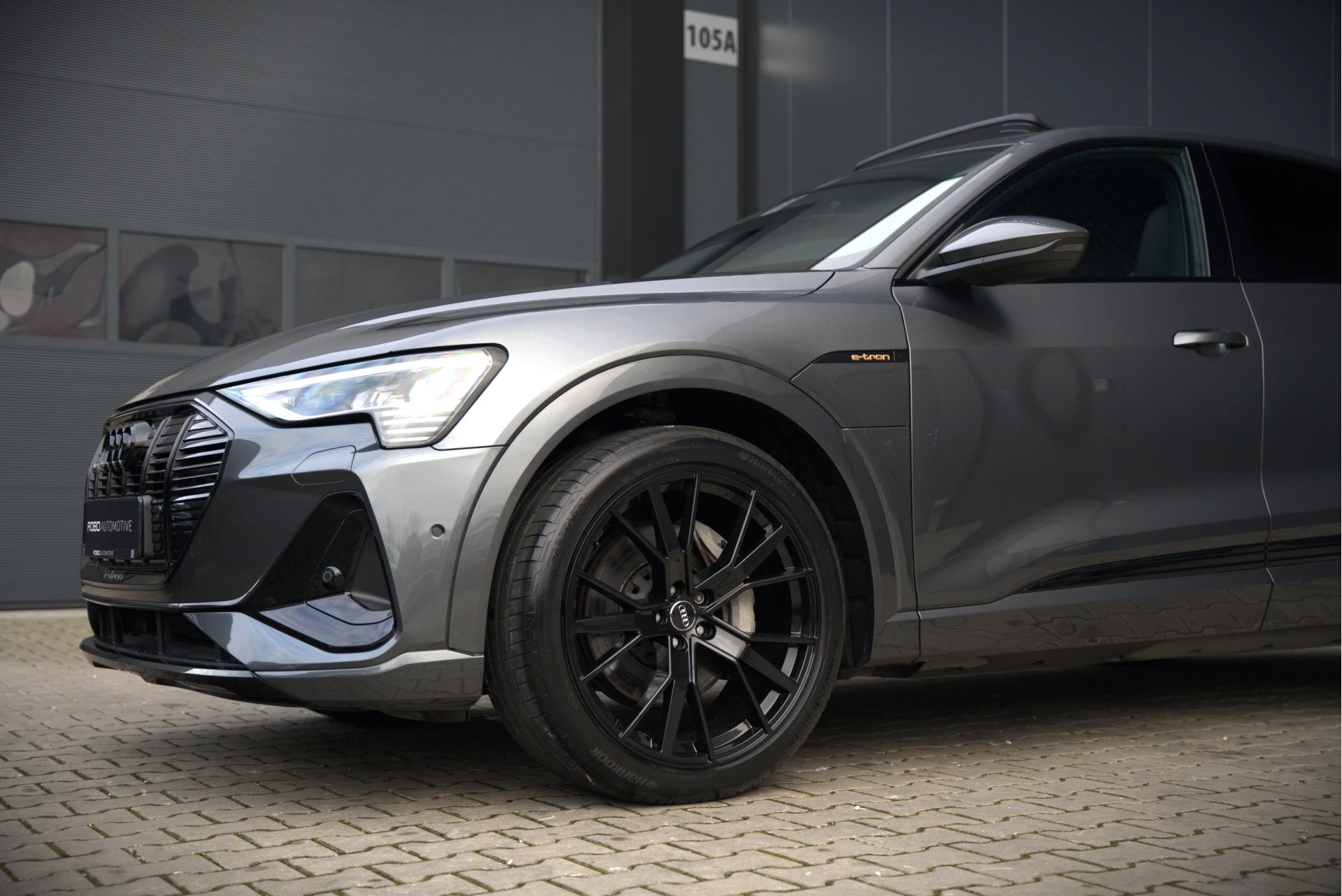 Hoofdafbeelding Audi e-tron