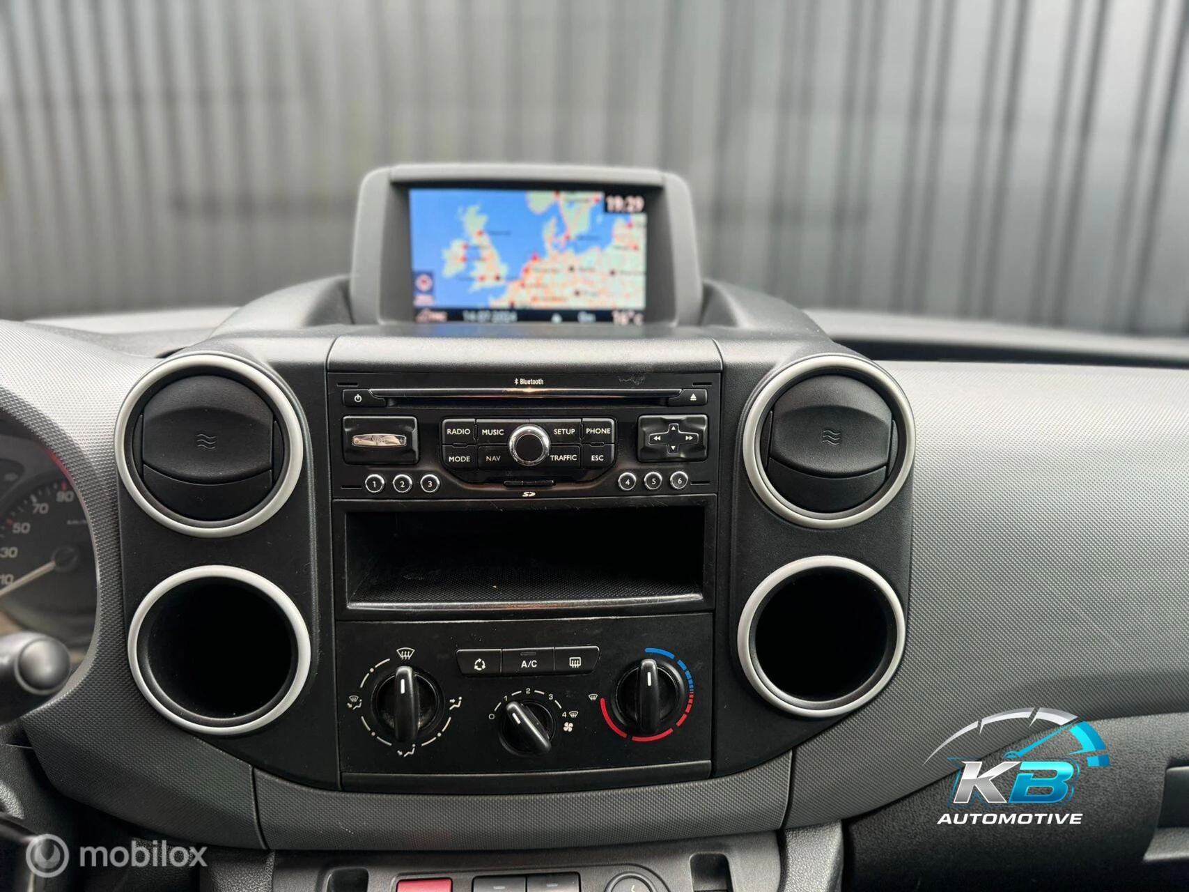 Hoofdafbeelding Peugeot Partner