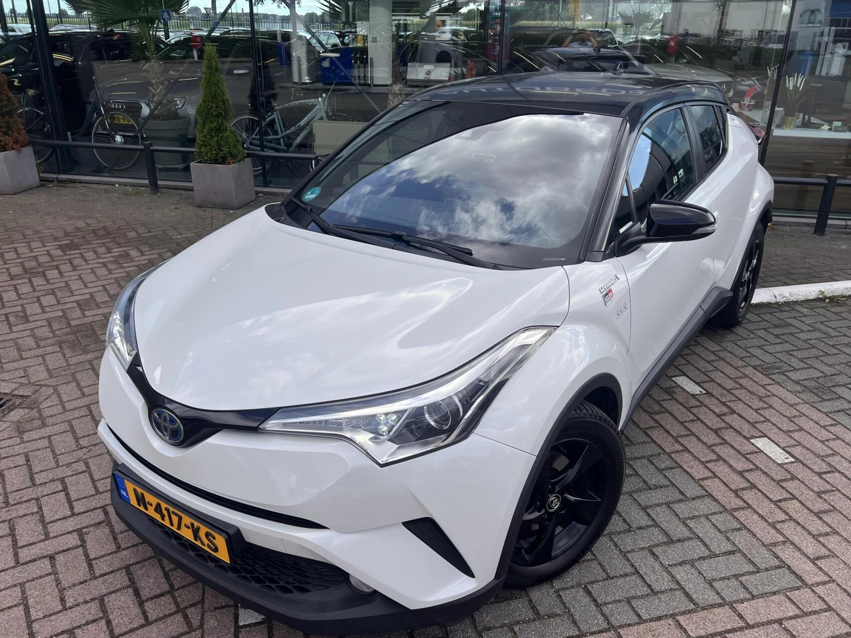 Hoofdafbeelding Toyota C-HR