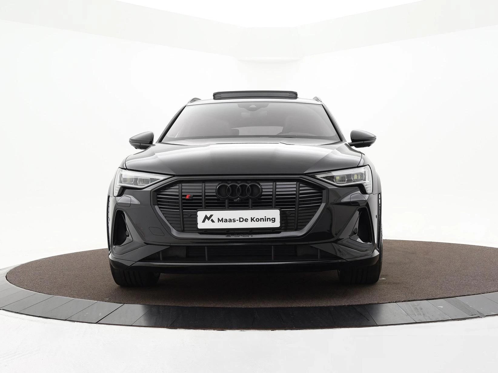 Hoofdafbeelding Audi e-tron