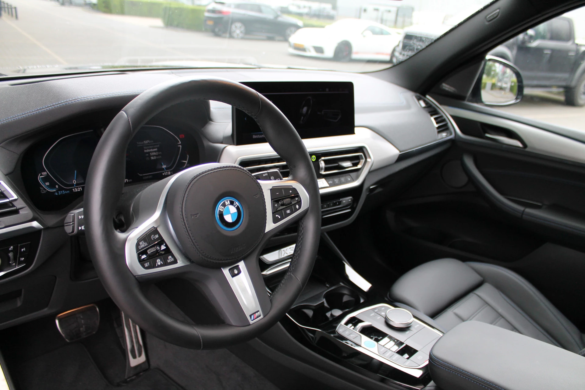 Hoofdafbeelding BMW iX3