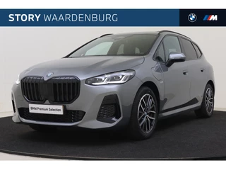 BMW 2 Serie Active Tourer 225e xDrive M Sport Automaat / Panoramadak / Achteruitrijcamera / Sportstoelen / Comfort Access / M Adaptief onderstel / Adaptieve LED / Harman-Kardon / Stoelverwarming