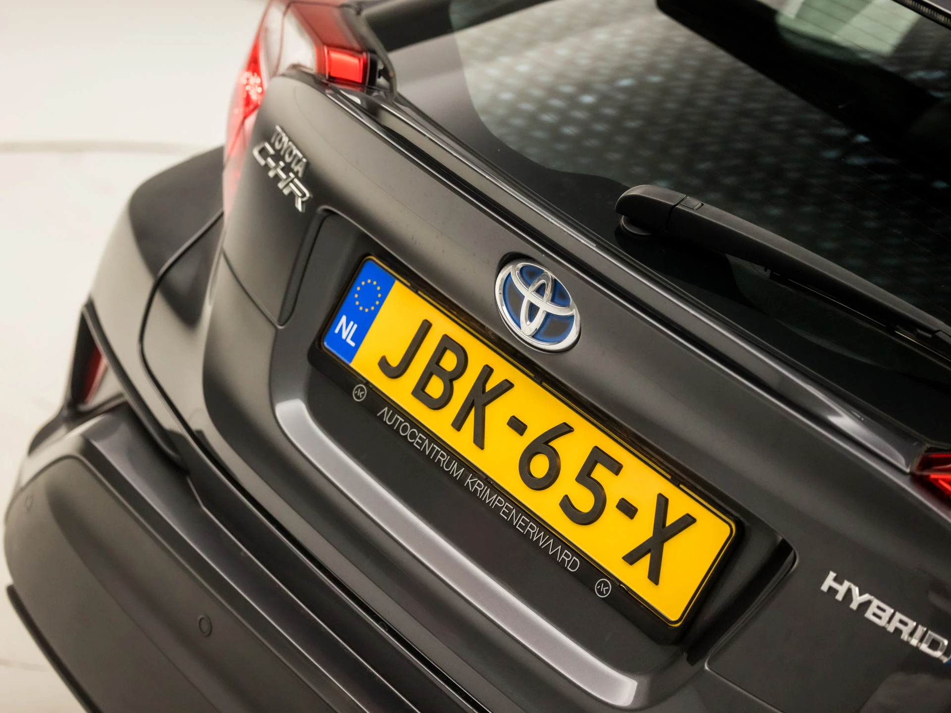 Hoofdafbeelding Toyota C-HR