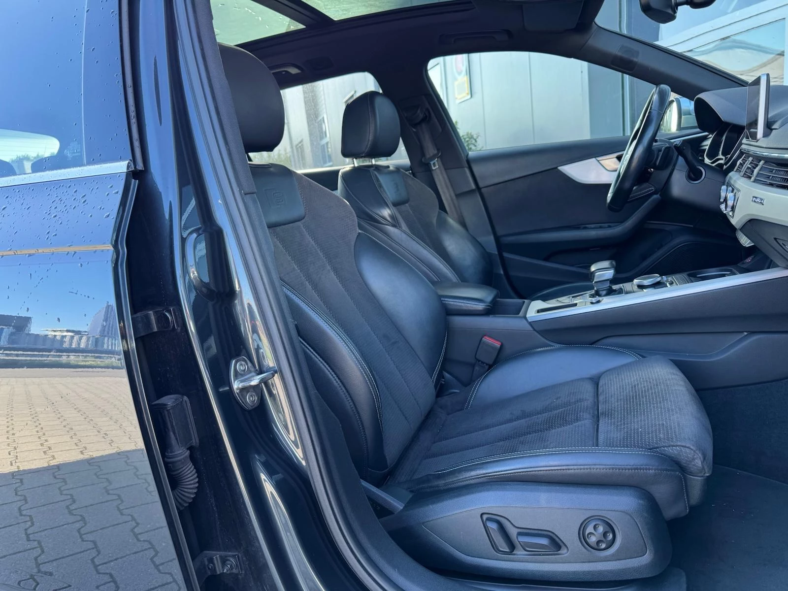 Hoofdafbeelding Audi S4