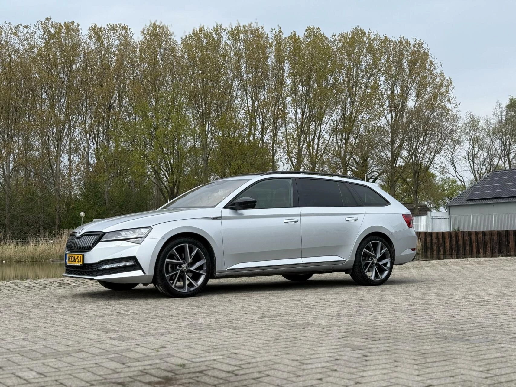 Hoofdafbeelding Škoda Superb