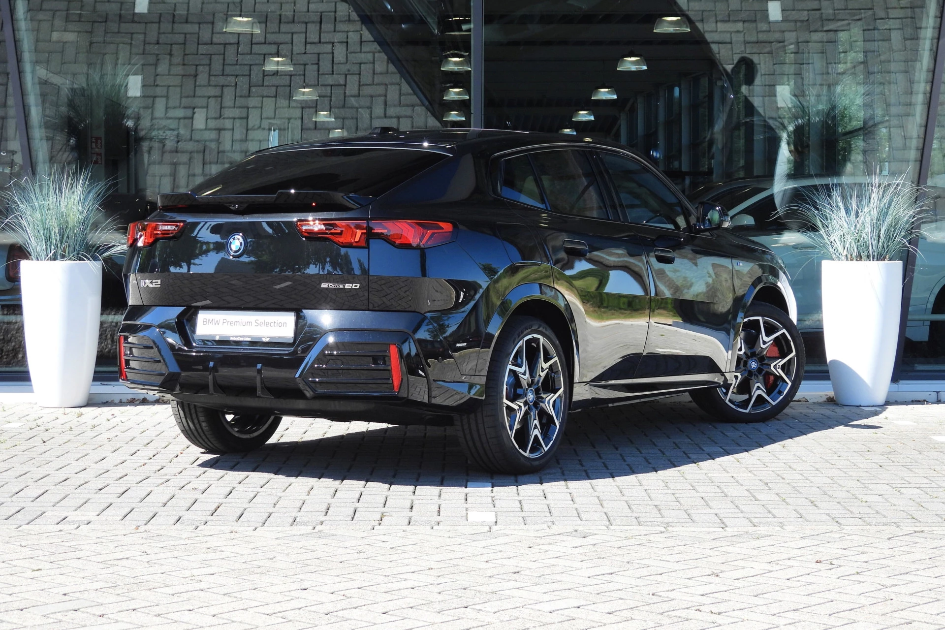 Hoofdafbeelding BMW iX2