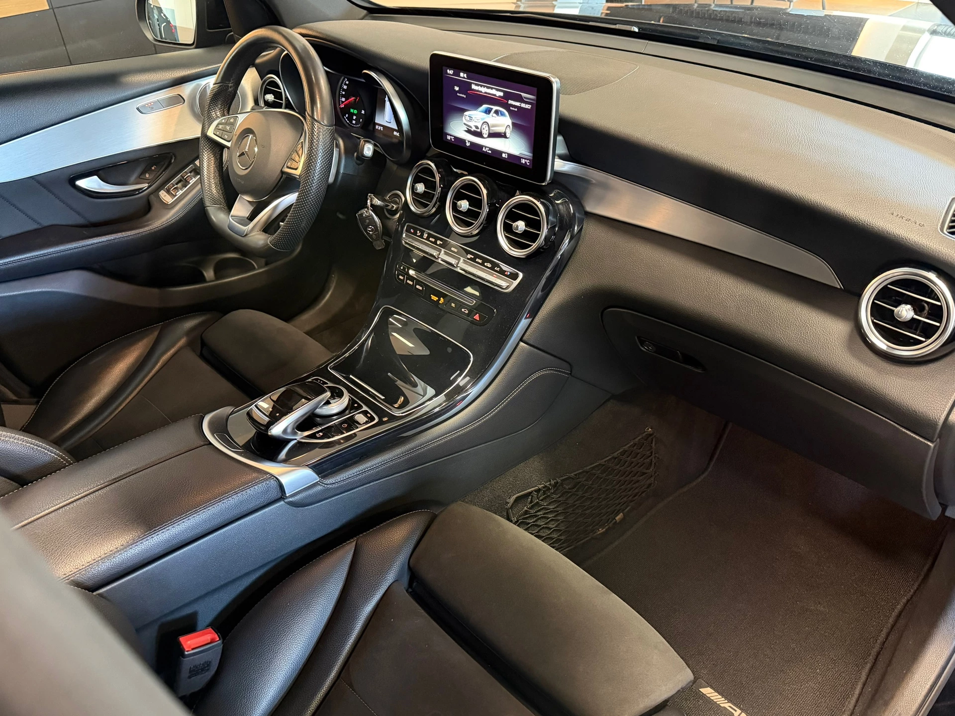 Hoofdafbeelding Mercedes-Benz GLC