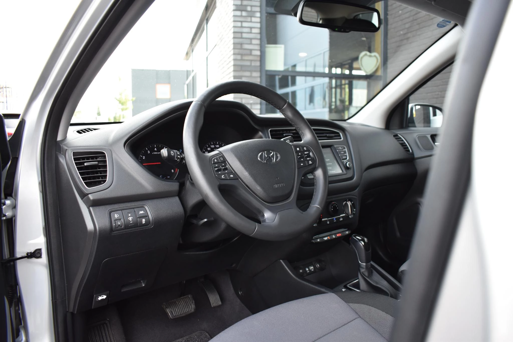 Hoofdafbeelding Hyundai i20