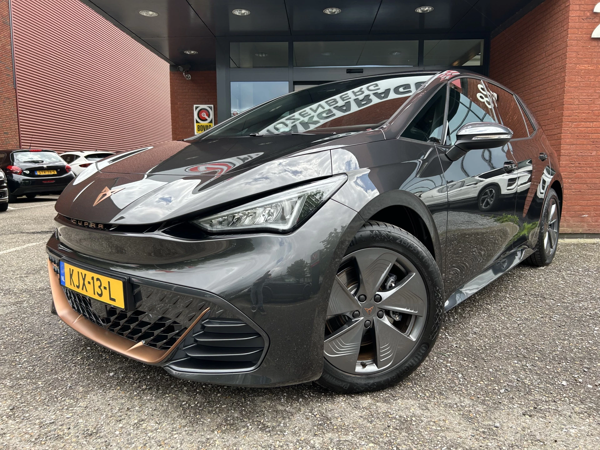 Hoofdafbeelding CUPRA Born