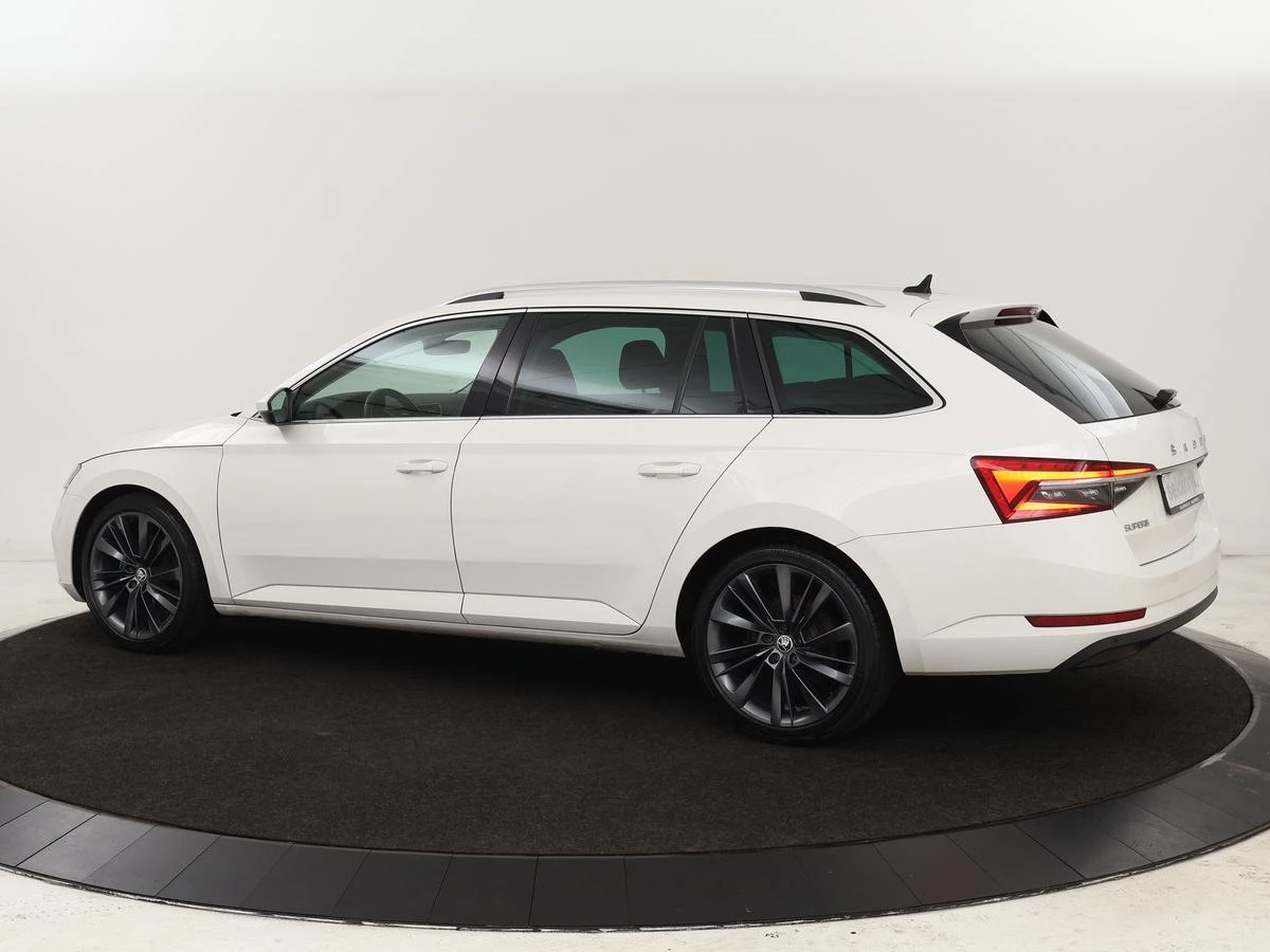 Hoofdafbeelding Škoda Superb