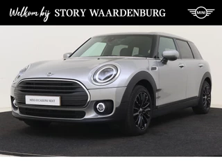 Hoofdafbeelding MINI Clubman MINI Clubman Cooper Classic Automaat / Achteruitrijcamera / Stoelverwarming / LED / PDC achter / Cruise Control