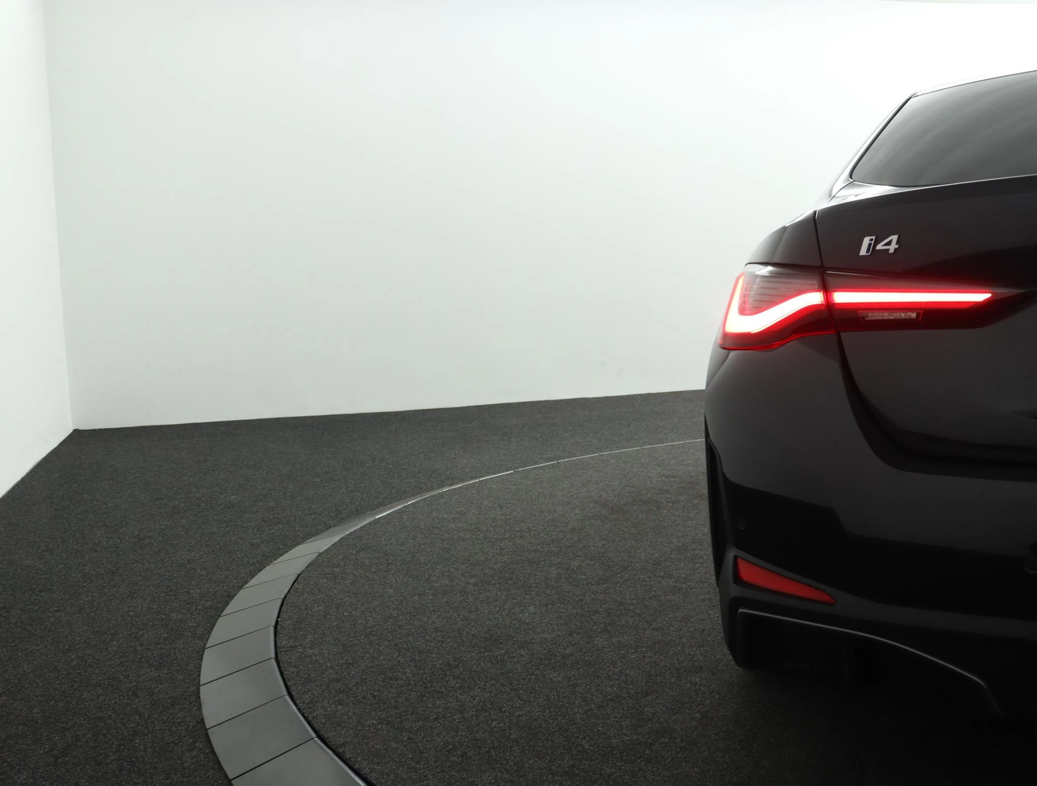 Hoofdafbeelding BMW i4