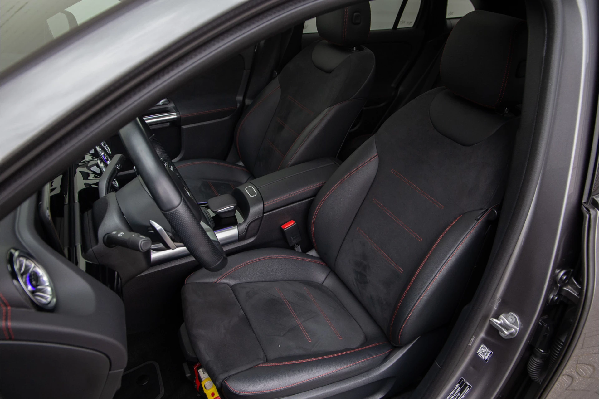 Hoofdafbeelding Mercedes-Benz EQA