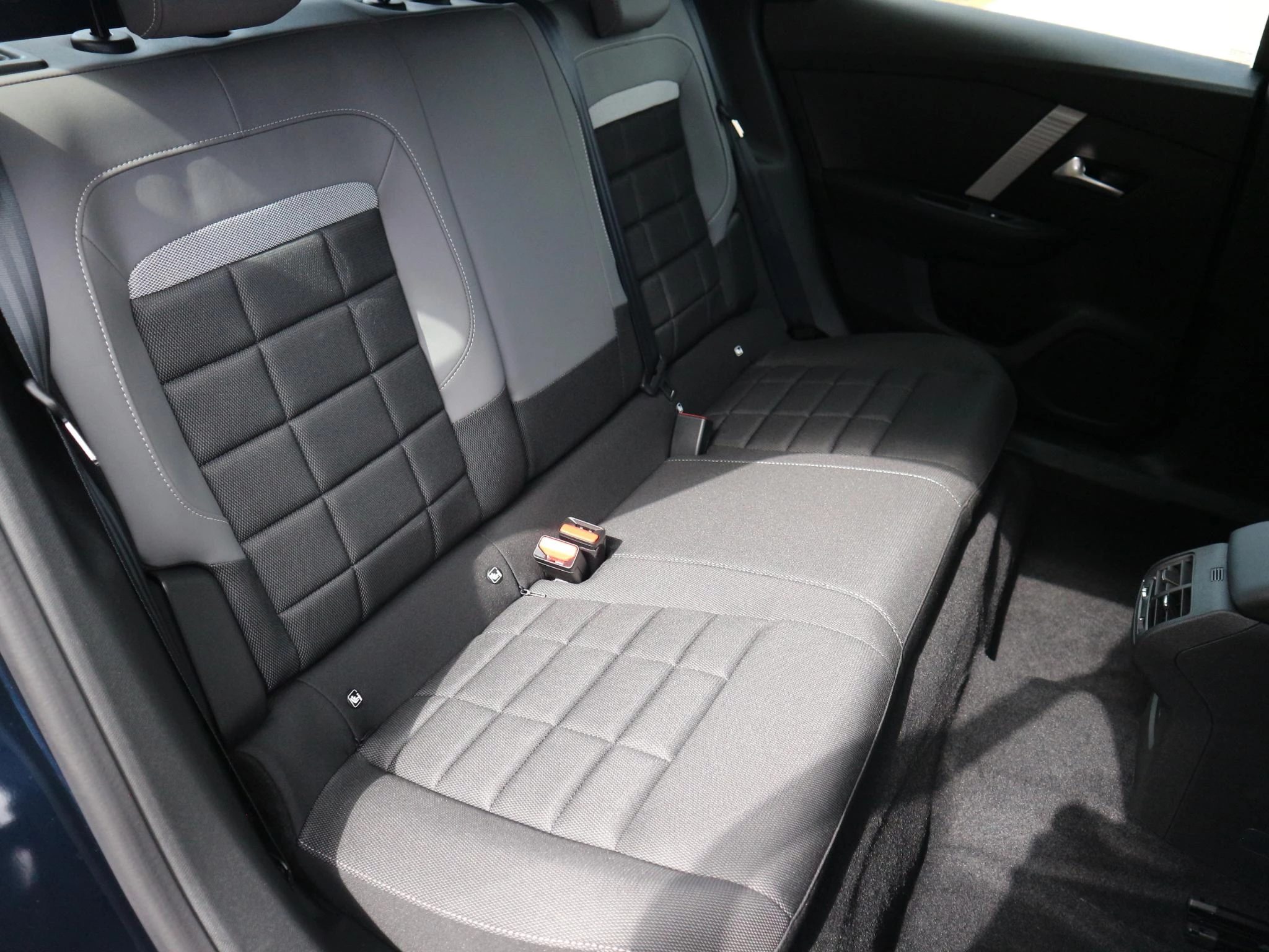 Hoofdafbeelding Citroën ë-C4