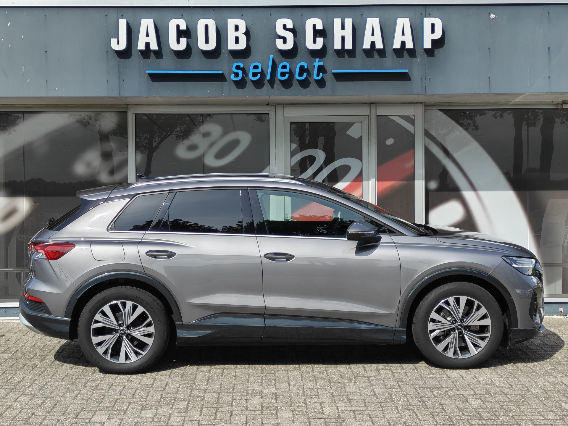 Hoofdafbeelding Audi Q4 e-tron