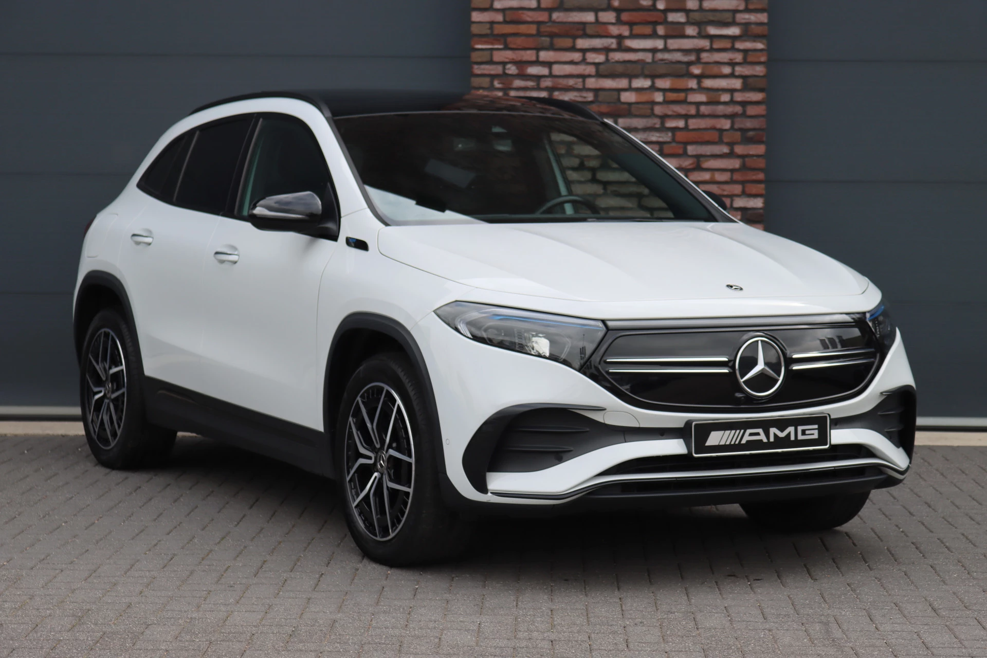 Hoofdafbeelding Mercedes-Benz EQA