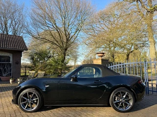 Hoofdafbeelding Mazda MX-5 Mazda MX-5 2015 Skyactiv 1.5 Exclusiv Line 21.614 KM