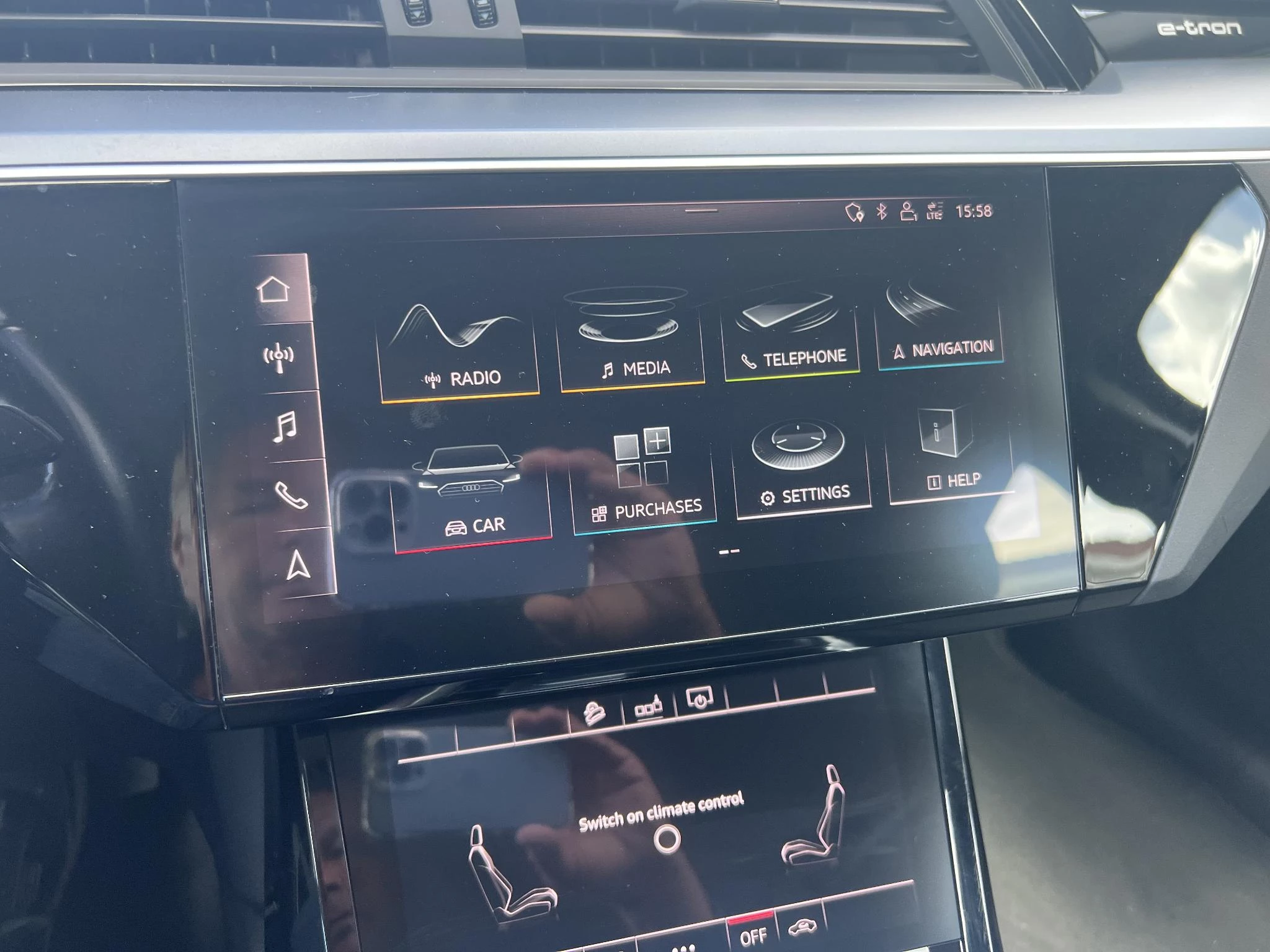 Hoofdafbeelding Audi e-tron