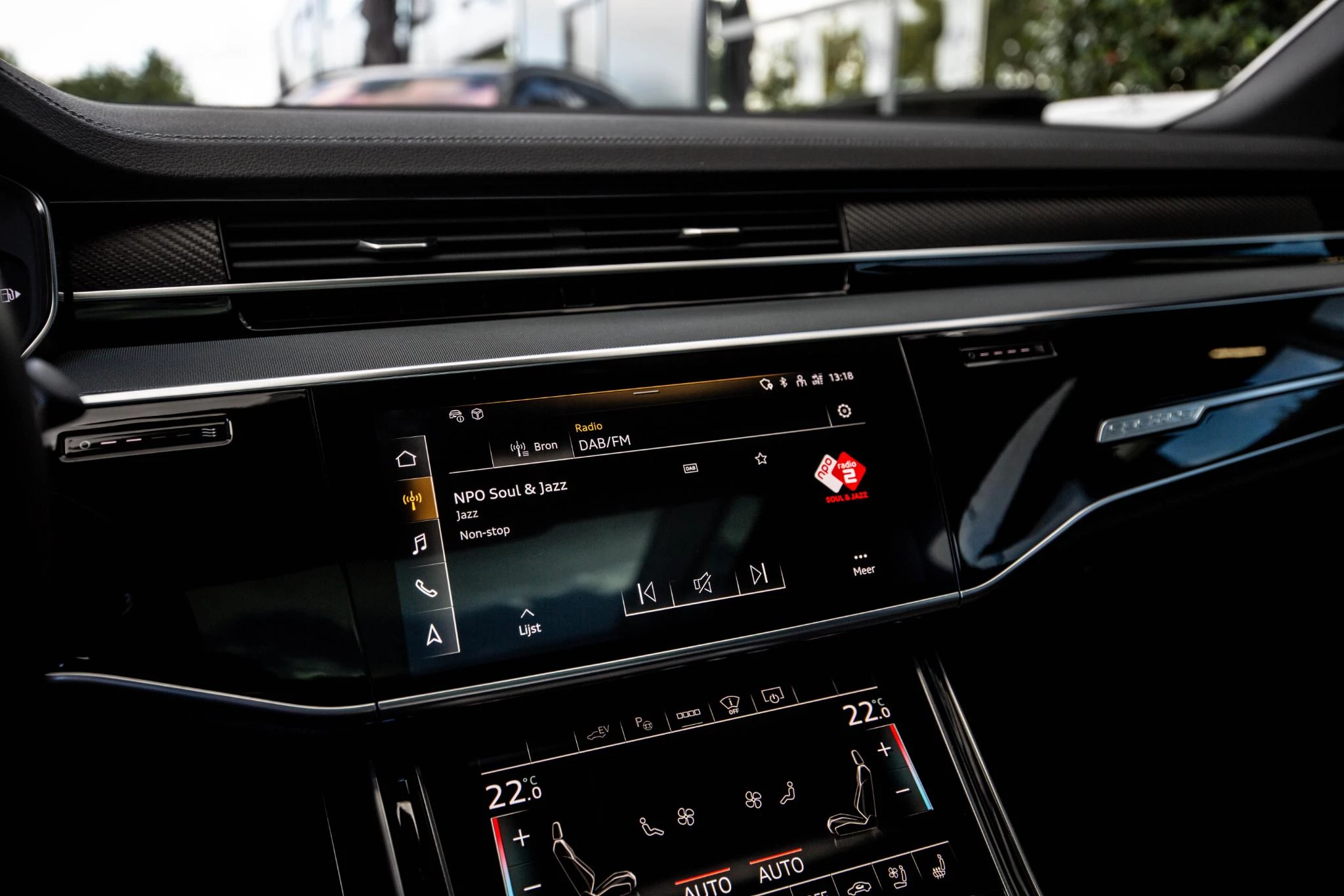 Hoofdafbeelding Audi A8