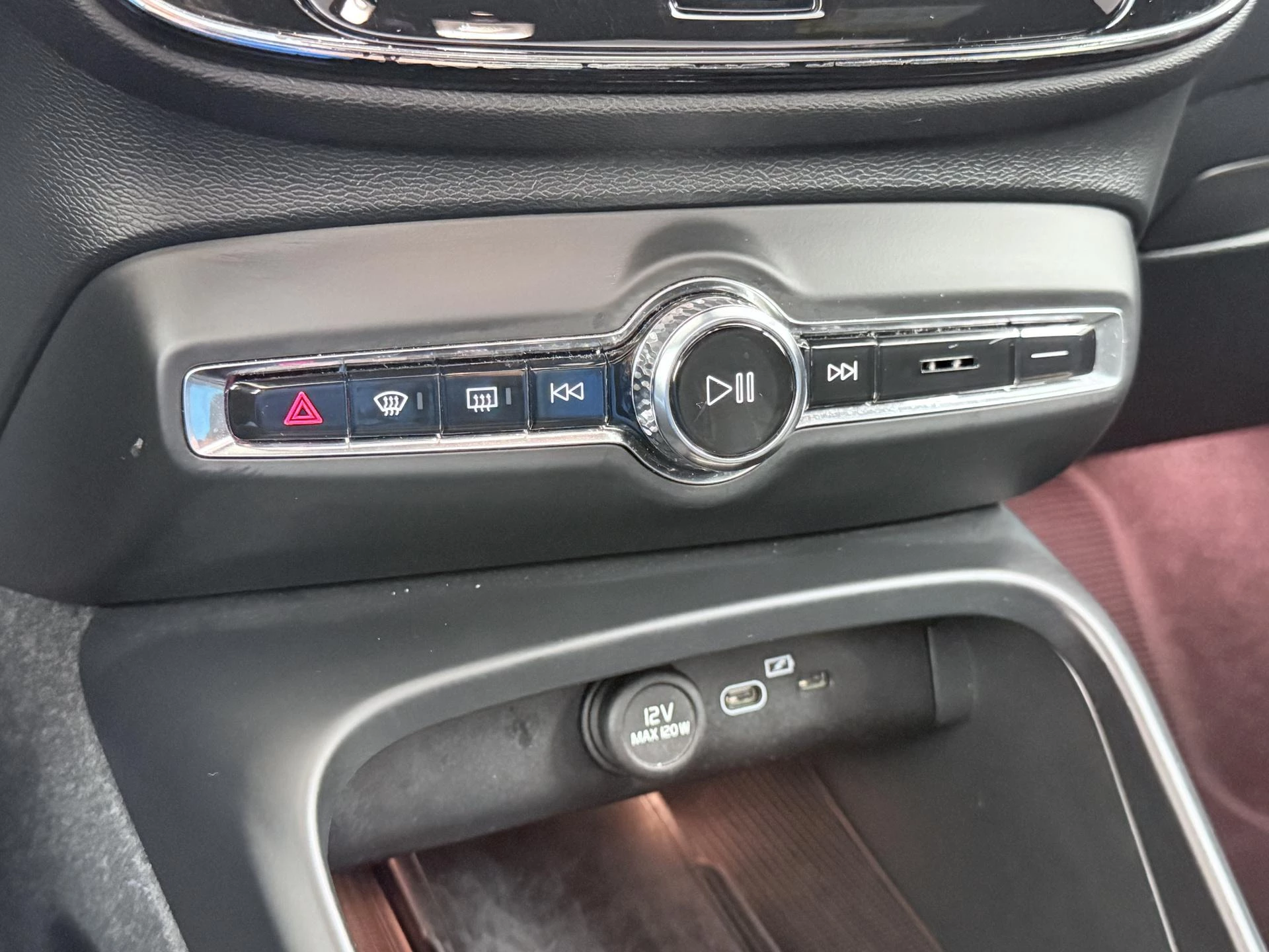 Hoofdafbeelding Volvo C40