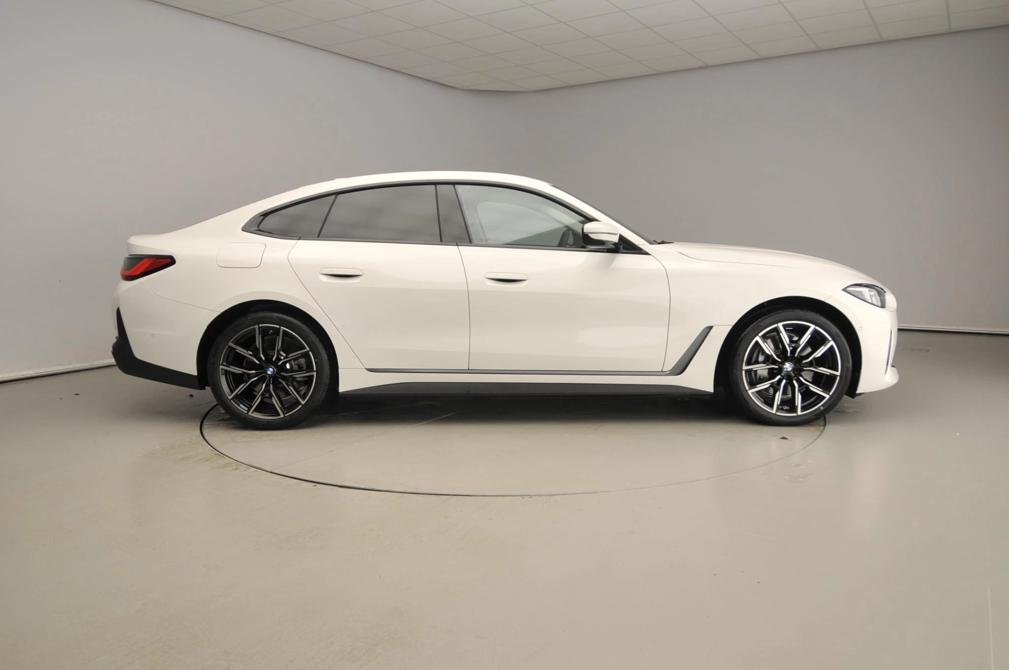 Hoofdafbeelding BMW i4