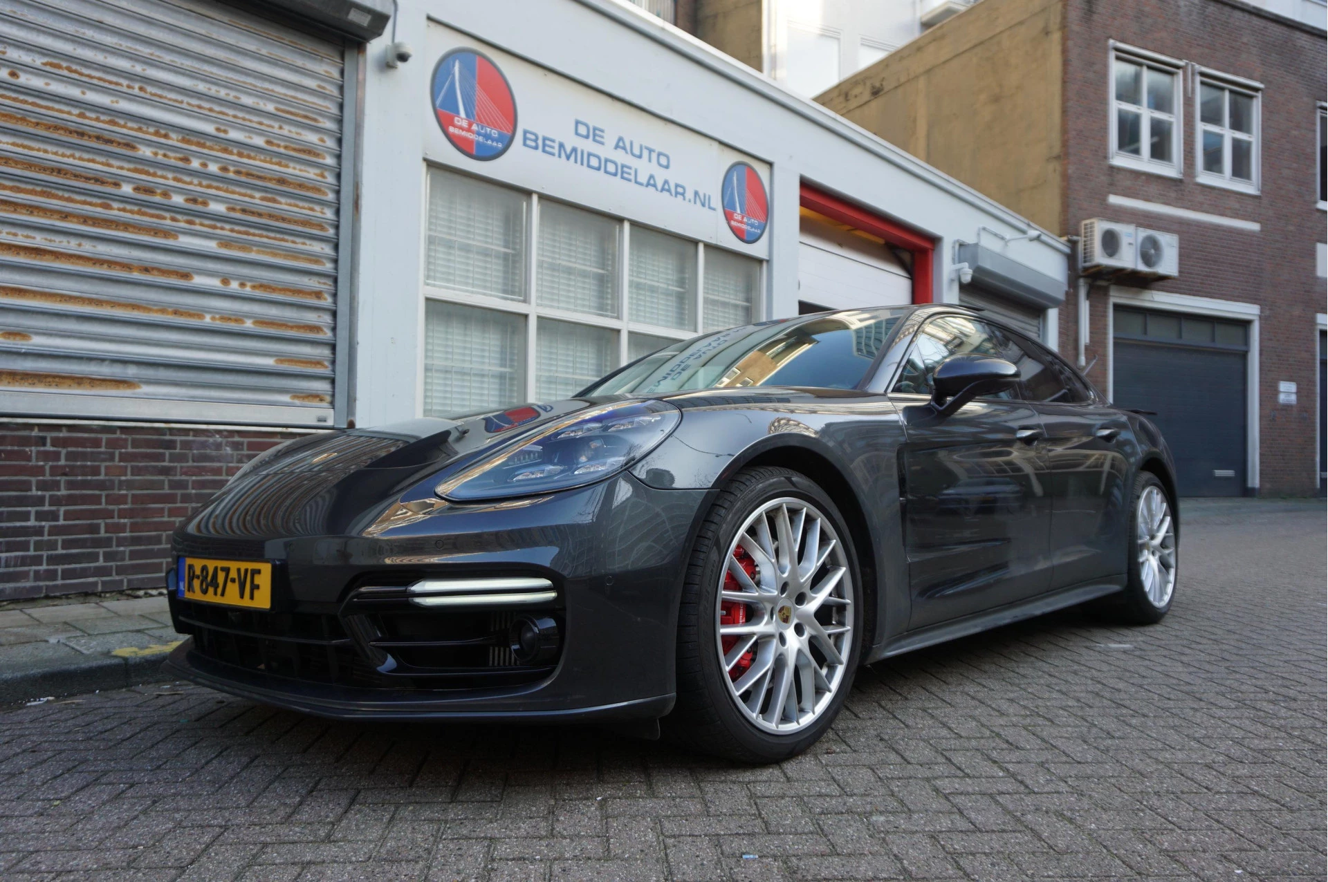 Hoofdafbeelding Porsche Panamera