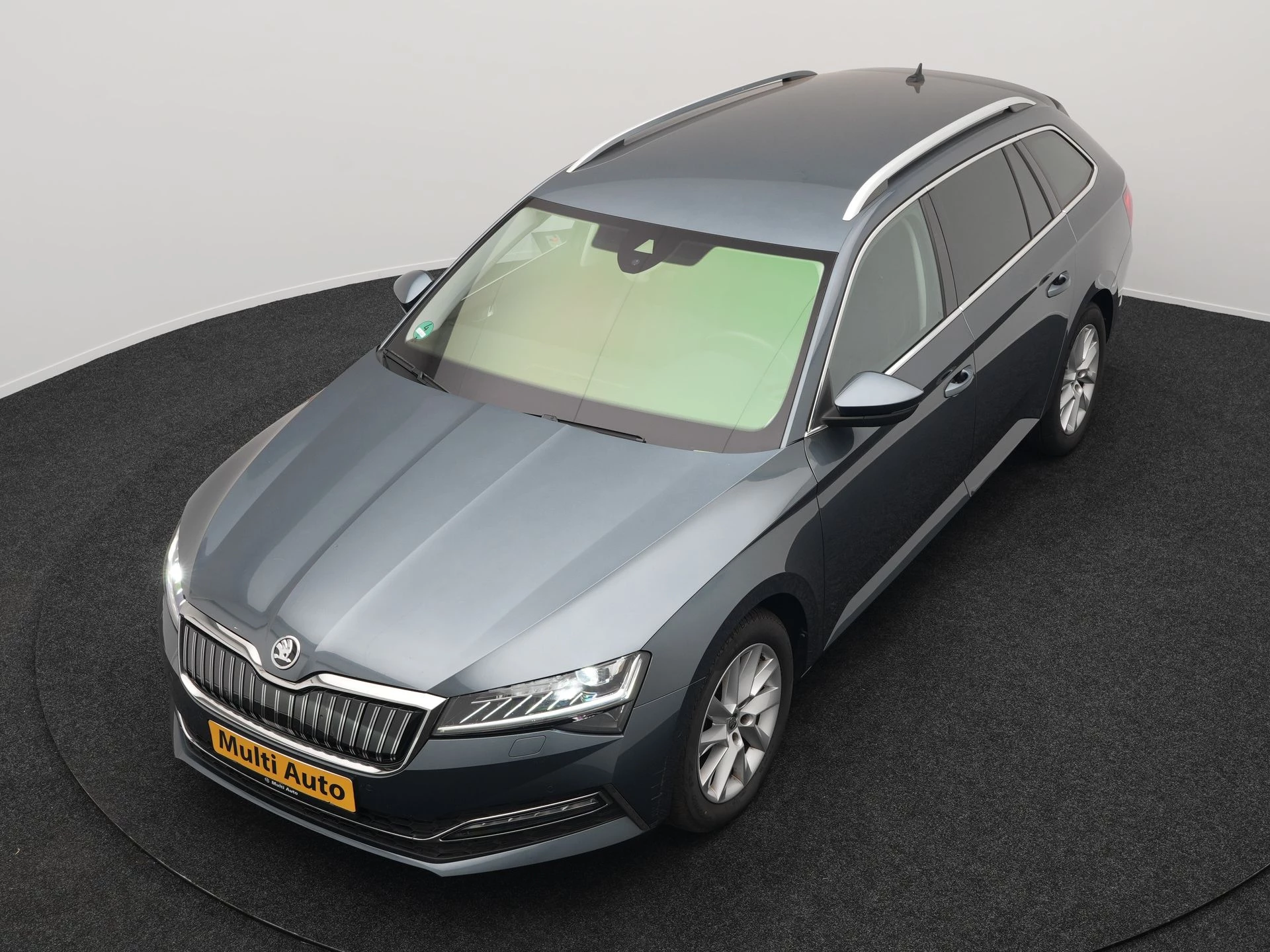 Hoofdafbeelding Škoda Superb