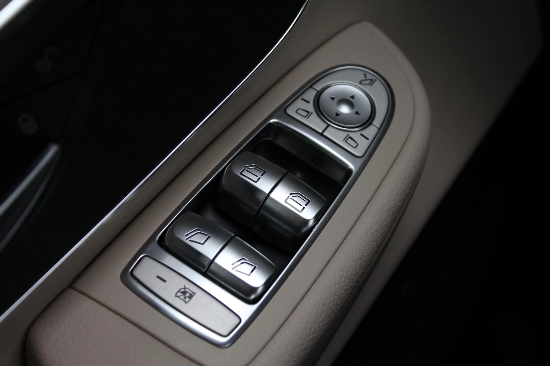 Hoofdafbeelding Mercedes-Benz Marco Polo