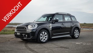 Mini Countryman 1.5 Cooper S E ALL4 Essential CAMERA / NAVI / CARPLAY / AIRCO / ZWART / STOELVERWARMING
