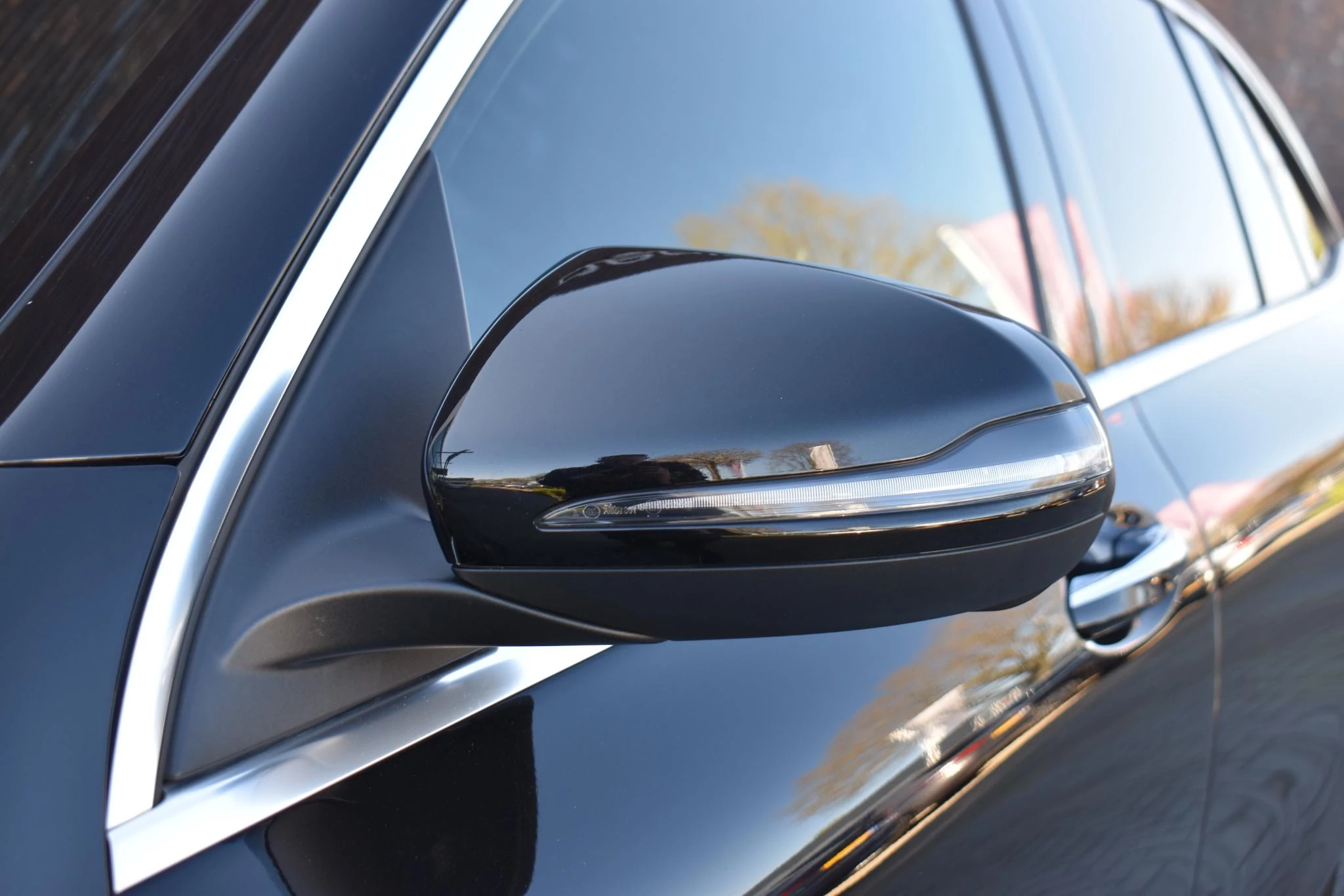 Hoofdafbeelding Mercedes-Benz EQC