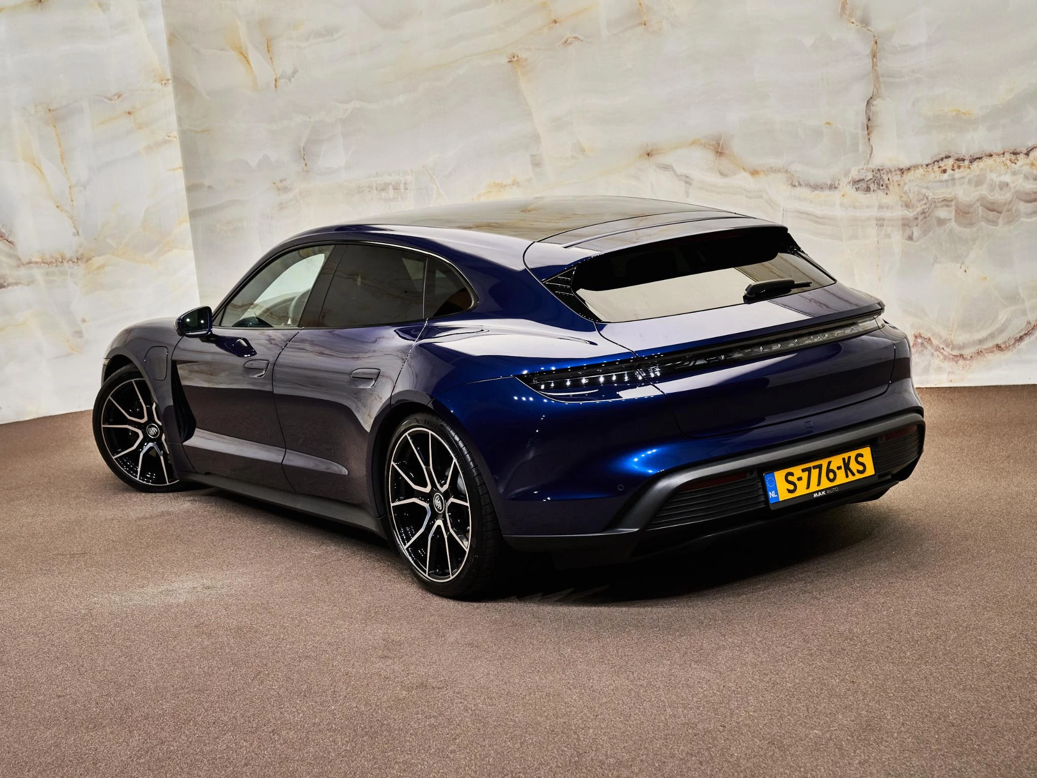 Hoofdafbeelding Porsche Taycan