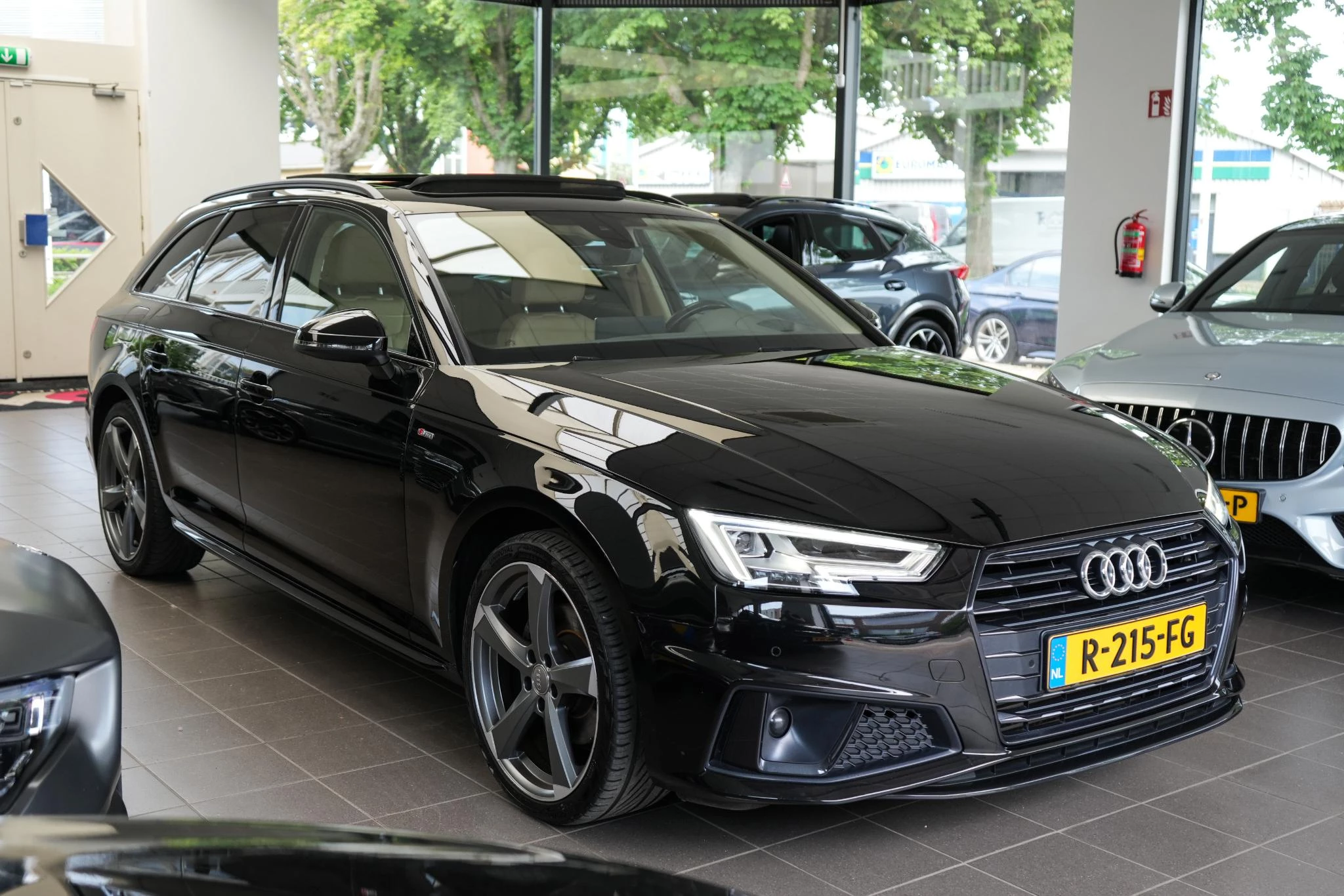 Hoofdafbeelding Audi A4